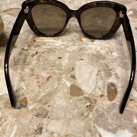 NEW Gucci tortoise oversized sunglasses - Picture 6 of 7